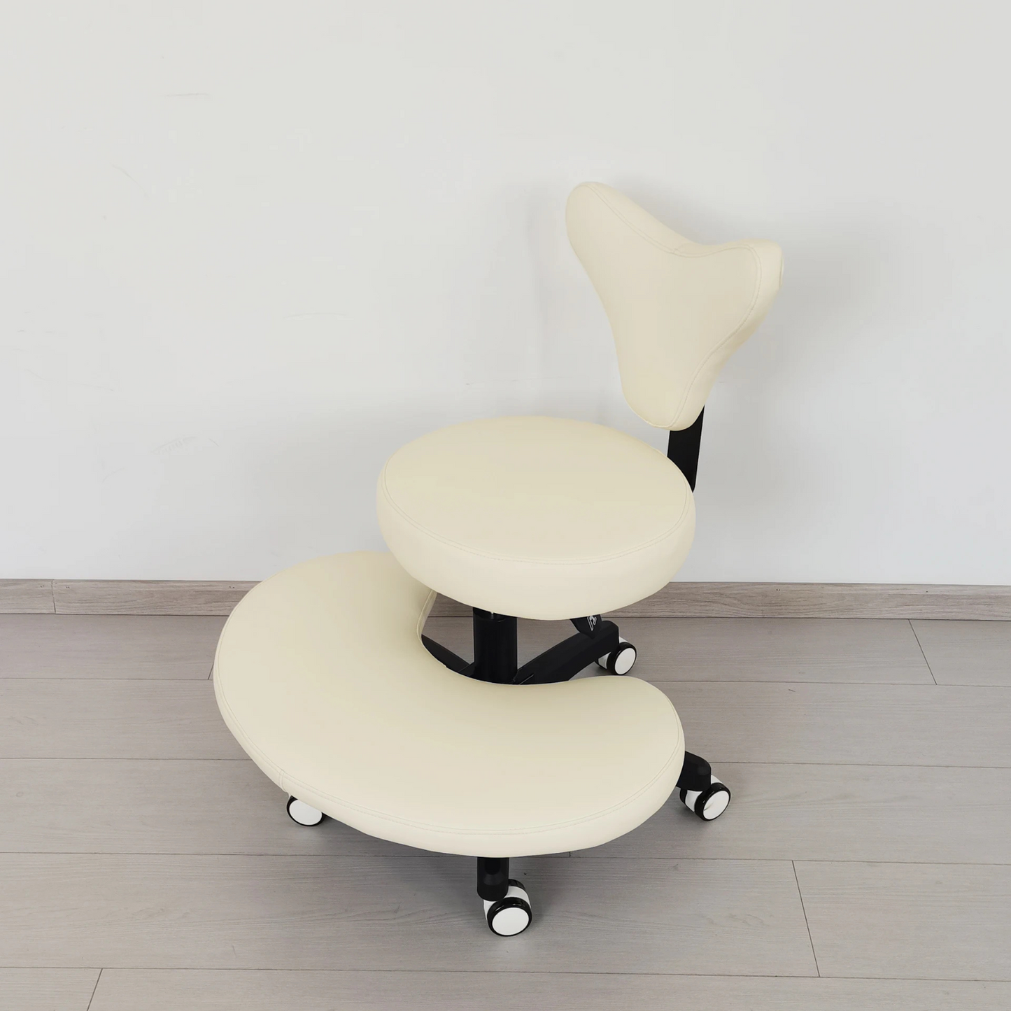 Chaises-ergonomiques-beige