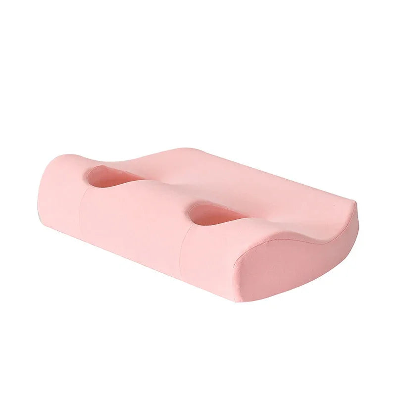 Oreiller ergonomique avec trou rose