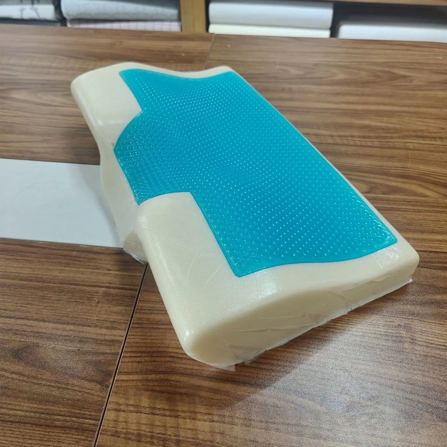 Oreiller ergonomique thermogel - mémoire de forme bureau