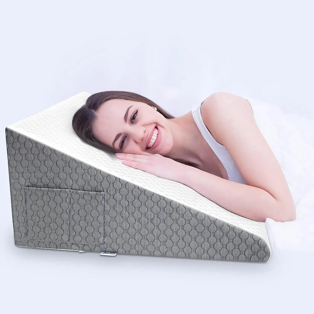 Coussin triangulaire ergonomique blanc