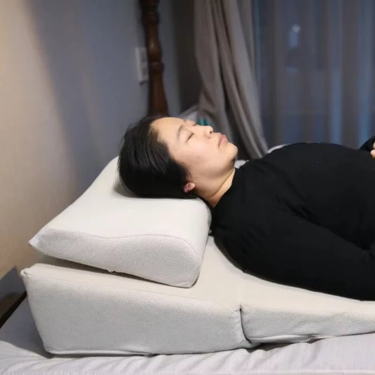 Oreiller ergonomique pour dormir sur le dos blanc