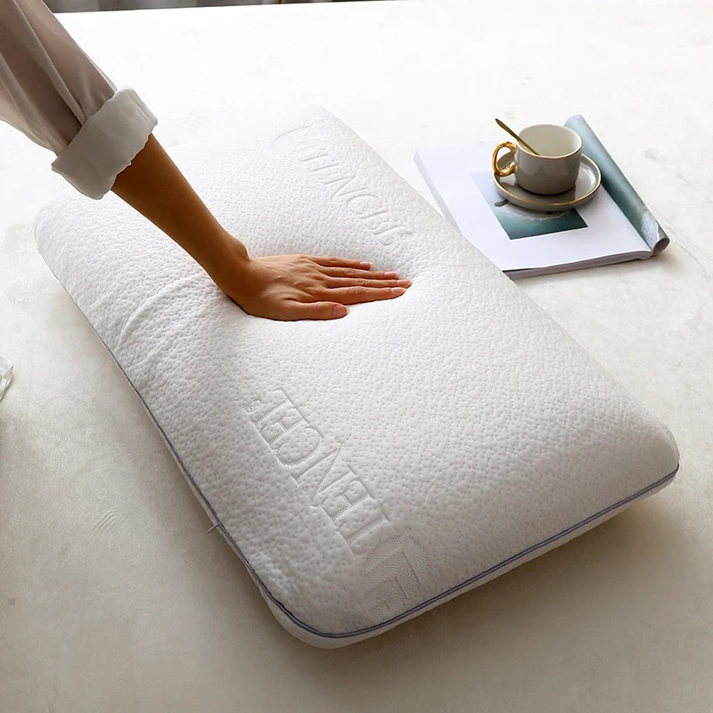 Oreiller ergonomique pour douleurs cervicales blanc